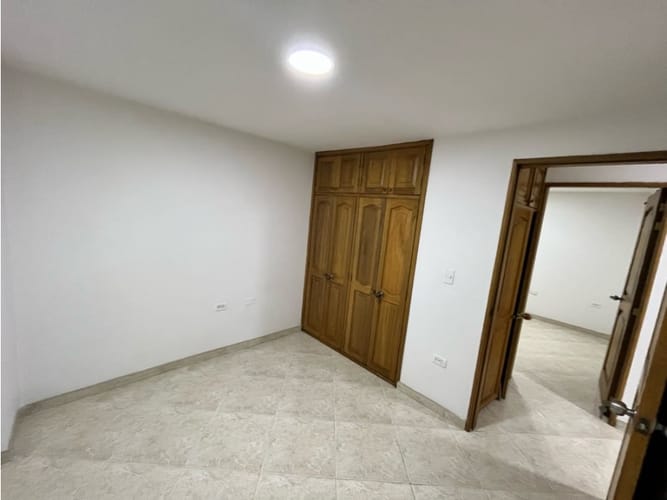 Apartamento de 3 alcobas en arriendo en El Dorado, Envigado, 138 m² · foto 13 de 16