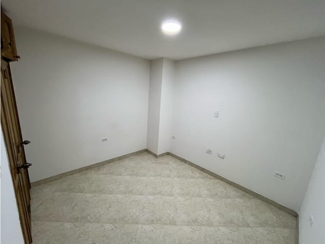 Apartamento de 3 alcobas en arriendo en El Dorado, Envigado, 138 m² · foto 15 de 16