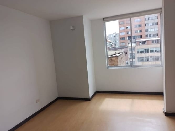 Apartamento de 1 alcoba en venta en Chapinero Central, Bogotá, 37 m² · foto 10 de 24