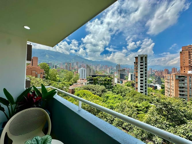 Apartaestudio en arriendo en El Poblado, Medellín, 47 m² · foto 3 de 14