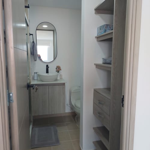 Apartaestudio en arriendo en El Poblado, Medellín, 47 m² · foto 12 de 14
