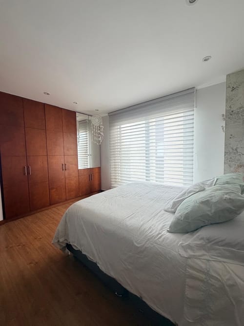Apartamento de 3 alcobas en venta en Santa Barbara, Bogotá, 87 m² · foto 2 de 19