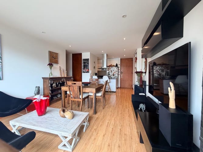 Apartamento de 3 alcobas en venta en Santa Barbara, Bogotá, 87 m² · foto 7 de 19