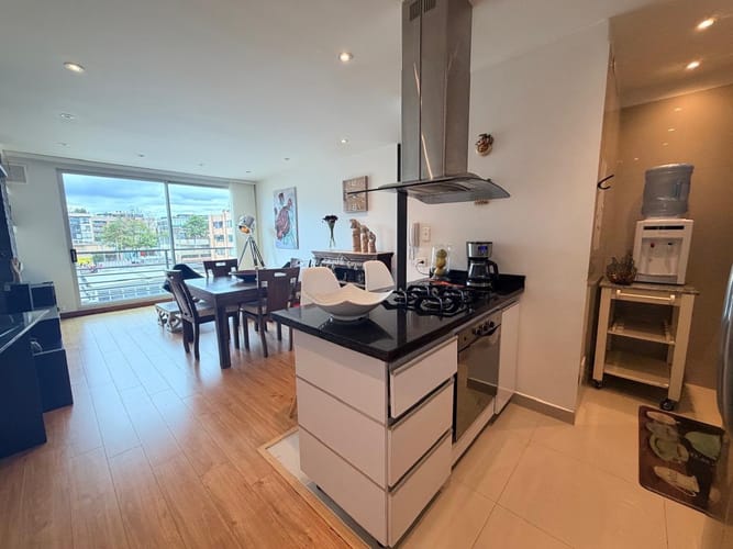 Apartamento de 3 alcobas en venta en Santa Barbara, Bogotá, 87 m² · foto 13 de 19