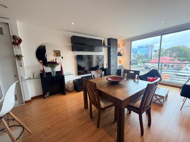 Apartamento de 3 alcobas en venta en Santa Barbara, Bogotá, 87 m² · foto 8 de 19