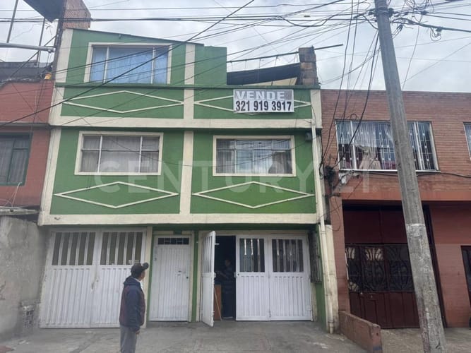 Casa de 10 alcobas en venta en Carvajal, Bogotá, 540 m² · foto 2 de 7