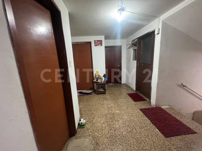 Casa de 10 alcobas en venta en Carvajal, Bogotá, 540 m² · foto 3 de 7