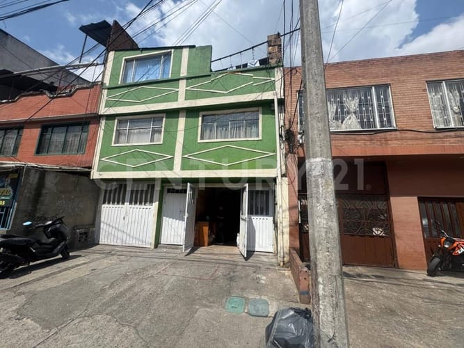 Casa de 10 alcobas en venta en Carvajal, Bogotá, 540 m² · foto 7 de 7