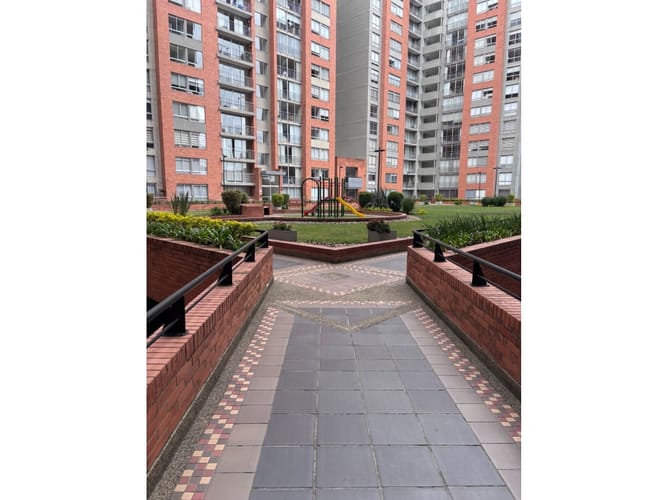 Apartamento de 2 alcobas en venta en La Uribe, Bogotá, 78 m² · foto 5 de 23