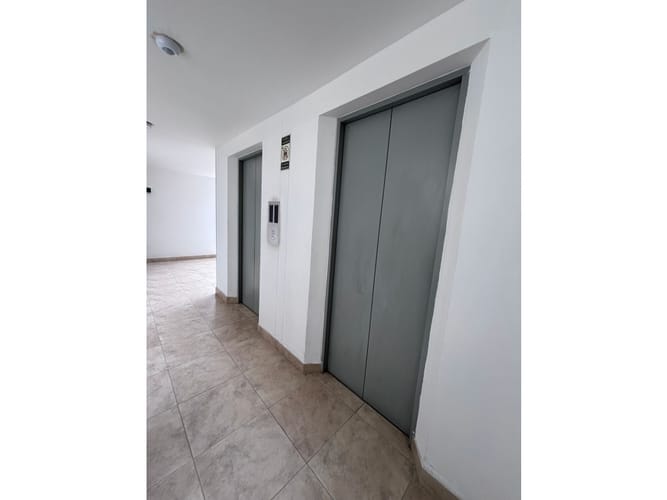 Apartamento de 2 alcobas en venta en La Uribe, Bogotá, 78 m² · foto 10 de 23