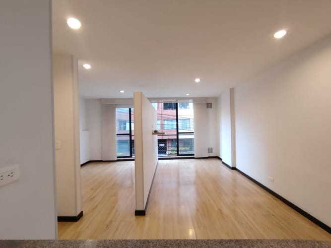 Apartamento de 1 alcoba en venta en Chapinero, Bogotá, 43 m² · foto 3 de 22