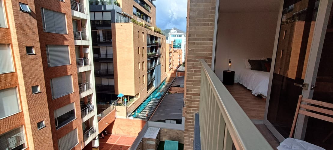 Apartamento de 1 alcoba en venta en Chico Norte, Bogotá, 58 m² · foto 10 de 24