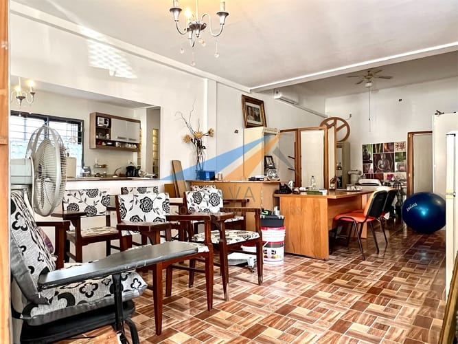 Alquiler Local Comercial 70 m² en Tres Cruces! · Foto 4