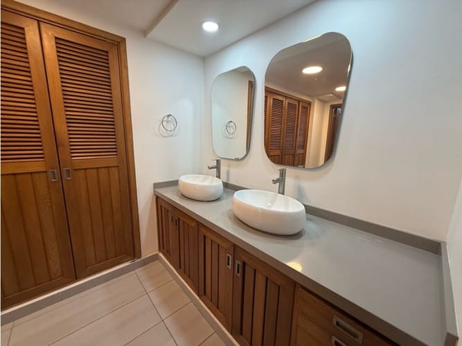 Apartamento de 3 alcobas en arriendo en Chico, Bogotá, 221 m² · foto 16 de 17
