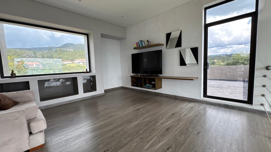 Casa de 4 alcobas en arriendo en Yerbabuena, Chía, 580 m² · foto 8 de 16