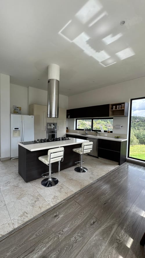 Casa de 4 alcobas en arriendo en Yerbabuena, Chía, 580 m² · foto 6 de 16