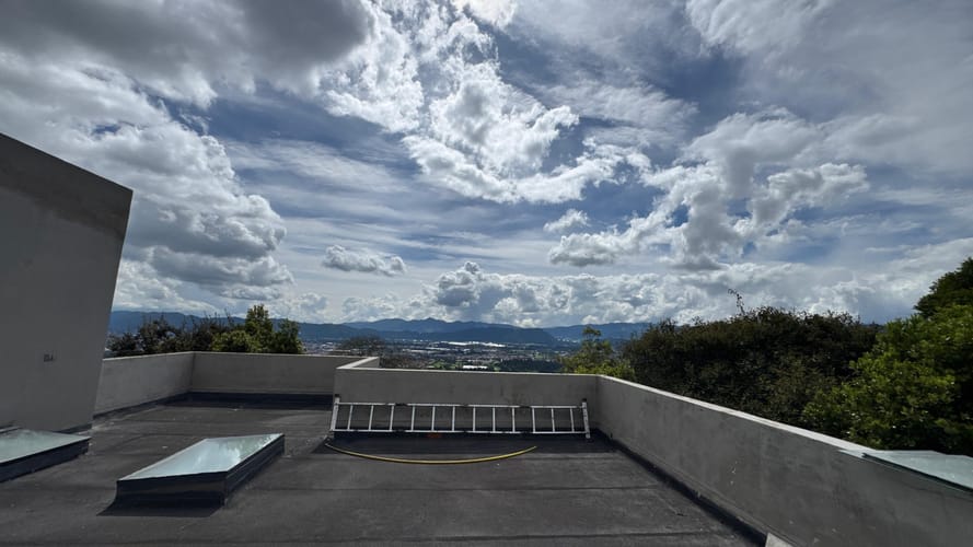 Casa de 4 alcobas en arriendo en Yerbabuena, Chía, 580 m² · foto 2 de 16