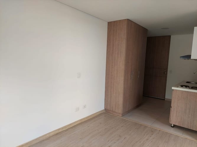 Apartaestudio en arriendo en Quinta Paredes, Bogotá, 23 m² · foto 7 de 14