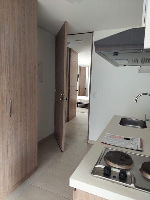Apartaestudio en arriendo en Quinta Paredes, Bogotá, 23 m² · foto 8 de 14