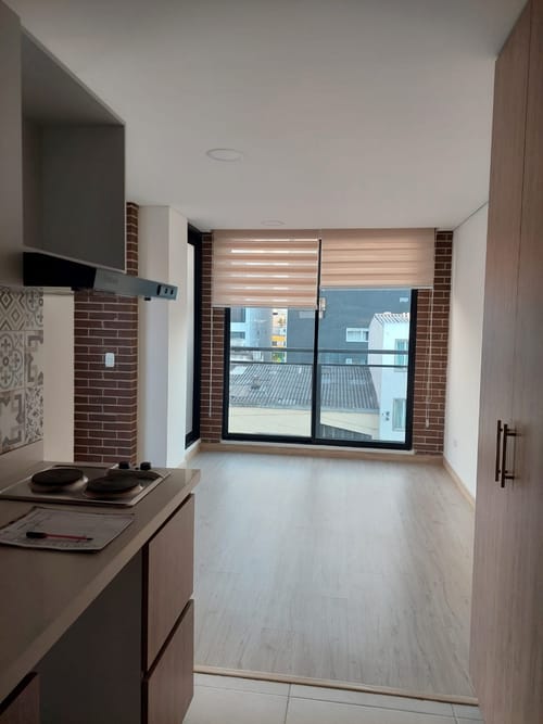 Apartaestudio en arriendo en Quinta Paredes, Bogotá, 23 m² · foto 3 de 14