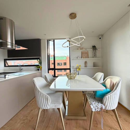 Apartamento de 2 alcobas en arriendo en Chicó Navarra, Bogotá, 105 m² · foto 8 de 24