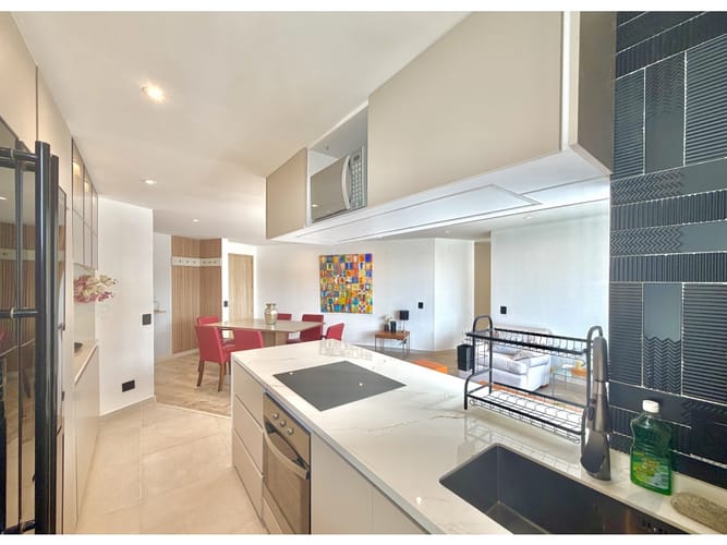 Apartamento de 2 alcobas en venta en Chico Norte, Bogotá, 84 m² · foto 3 de 24