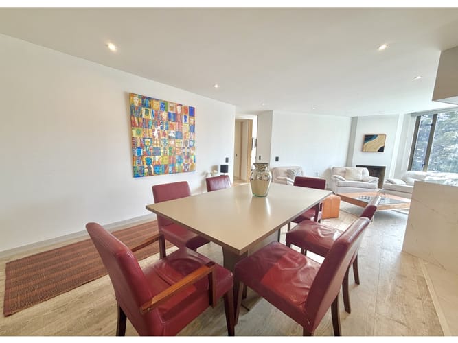 Apartamento de 2 alcobas en venta en Chico Norte, Bogotá, 84 m² · foto 5 de 24