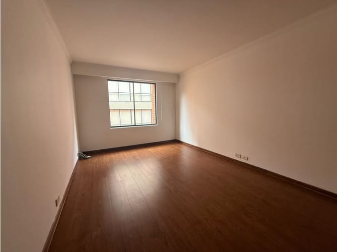 Apartamento de 3 alcobas en arriendo en Los Rosales, Bogotá, 239 m² · foto 7 de 16
