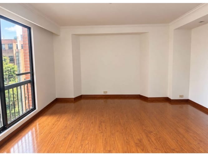 Apartamento de 3 alcobas en arriendo en Los Rosales, Bogotá, 239 m² · foto 16 de 16