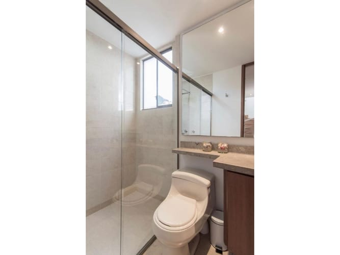 Apartamento de 3 alcobas en arriendo en Los Alpes, Bogotá, 180 m² · foto 14 de 23
