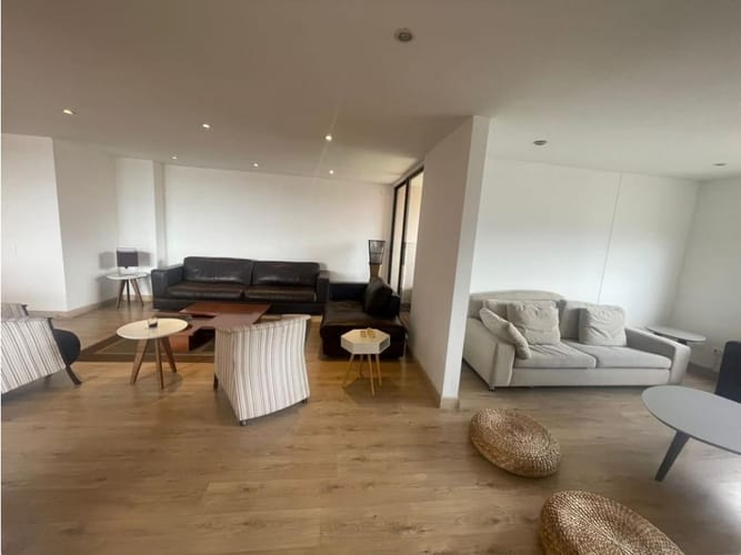 Apartamento de 3 alcobas en arriendo en Los Alpes, Bogotá, 180 m² · foto 16 de 23