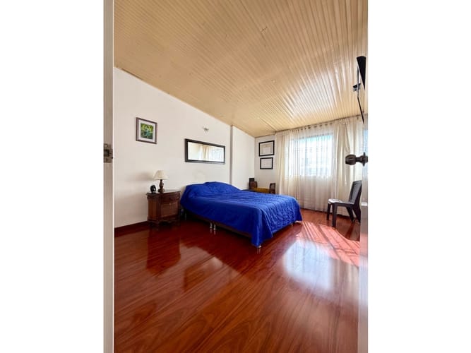 Casa de 4 alcobas en venta en Niza, Bogotá, 240 m² · foto 18 de 23