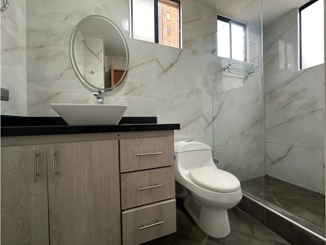 Apartamento de 2 alcobas en arriendo en Mazuren, Bogotá, 115 m² · foto 5 de 7