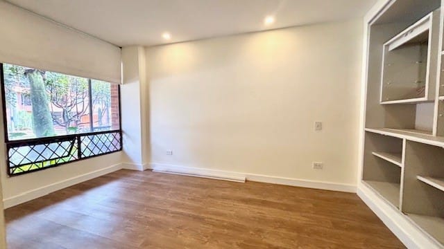 Apartamento de 3 alcobas en venta en Chicó Navarra, Bogotá, 158 m² · foto 18 de 24