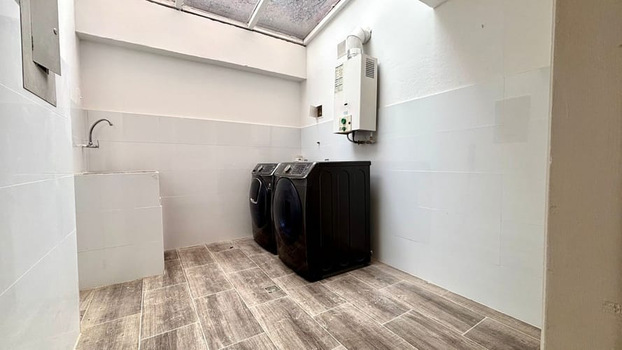 Apartamento de 3 alcobas en venta en Chicó Navarra, Bogotá, 158 m² · foto 11 de 24