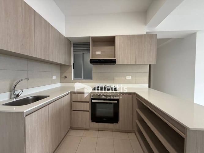 Apartamento de 3 alcobas en arriendo en Centro, Rionegro, 90 m² · foto 7 de 23