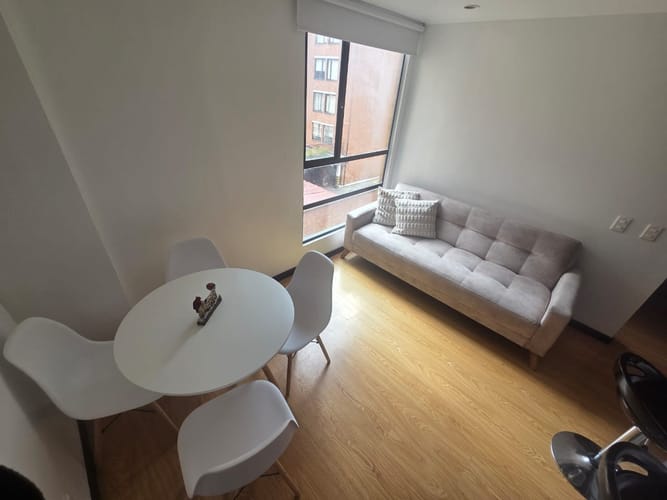 Apartamento de 2 alcobas en venta en Cedritos, Bogotá, 53 m² · foto 3 de 24