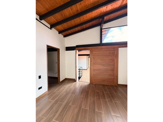 Casa de 3 alcobas en arriendo en Pantanillo, El Retiro, 380 m² · foto 6 de 24