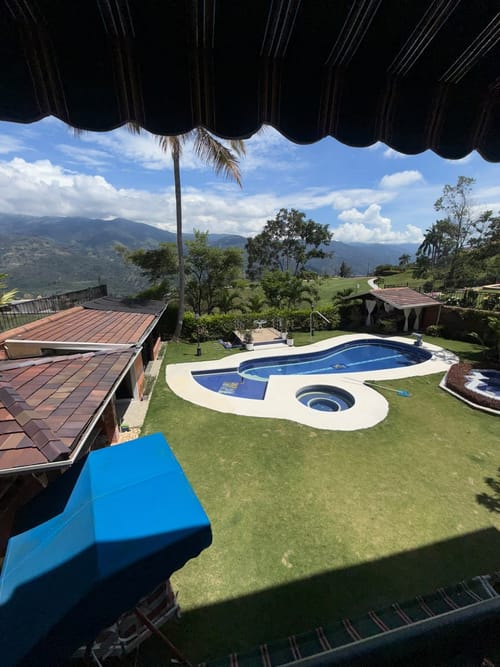 Casa de 4 alcobas en venta en Ruitoque Condominio, Floridablanca, 500 m² · foto 3 de 15
