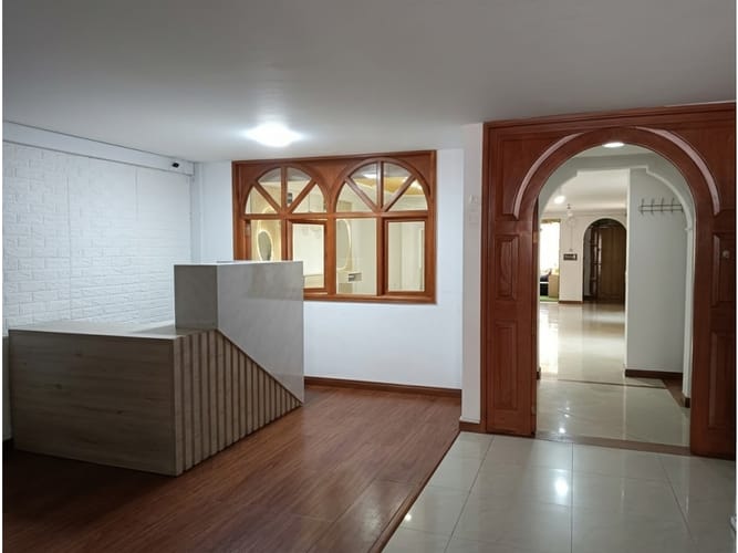 Casa de 4 alcobas en venta en El Batán, Bogotá, 261 m² · foto 3 de 20