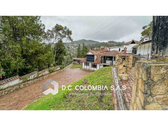 Casa de 5 alcobas en venta en El Libano, Bogotá, 437 m² · foto 2 de 23