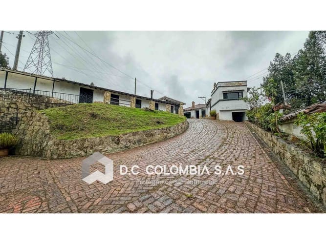 Casa de 5 alcobas en venta en El Libano, Bogotá, 437 m² · foto 4 de 23