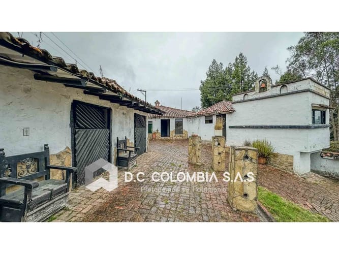 Casa de 5 alcobas en venta en El Libano, Bogotá, 437 m² · foto 7 de 23