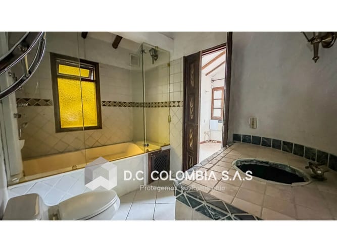 Casa de 5 alcobas en venta en El Libano, Bogotá, 437 m² · foto 19 de 23