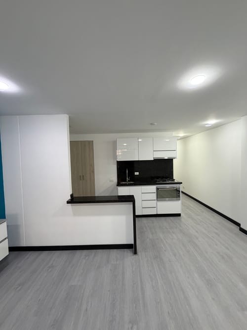 Apartamento de 3 alcobas en arriendo en Las Americas, Bogotá, 68 m² · foto 4 de 17