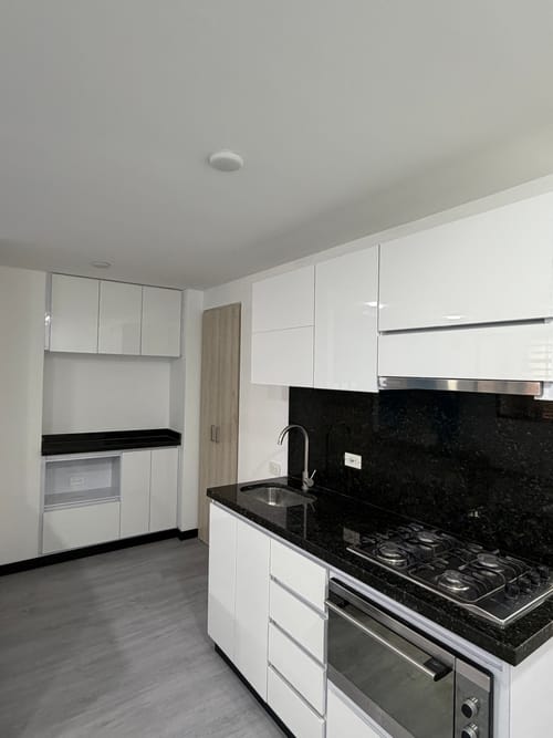 Apartamento de 3 alcobas en arriendo en Las Americas, Bogotá, 68 m² · foto 6 de 17