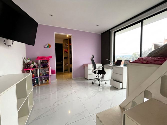 Casa de 6 alcobas en venta en Siberia, Cota, 1180 m² · foto 18 de 24
