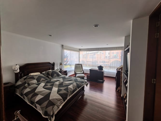 Apartamento de 3 alcobas en venta en Belmira, Bogotá, 294 m² · foto 8 de 24