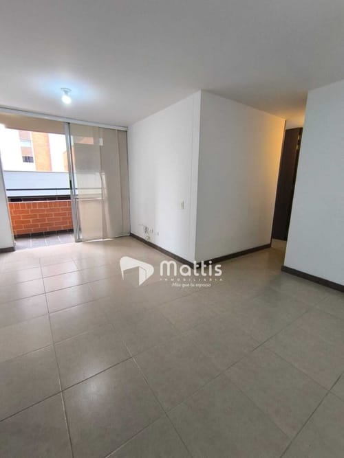 Apartamento de 3 alcobas en arriendo en Suramérica, Itagüí, 71 m² · foto 2 de 16