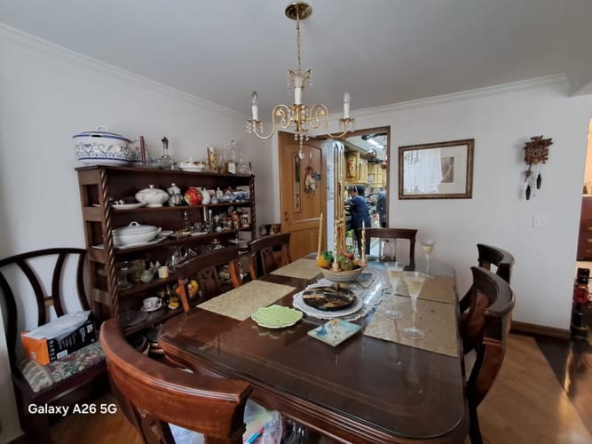 Apartamento de 3 alcobas en venta en Los Rosales, Bogotá, 130 m² · foto 3 de 23